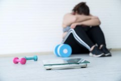  将“西布曲明”加